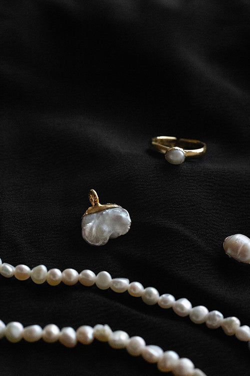 Luna Gold Ring